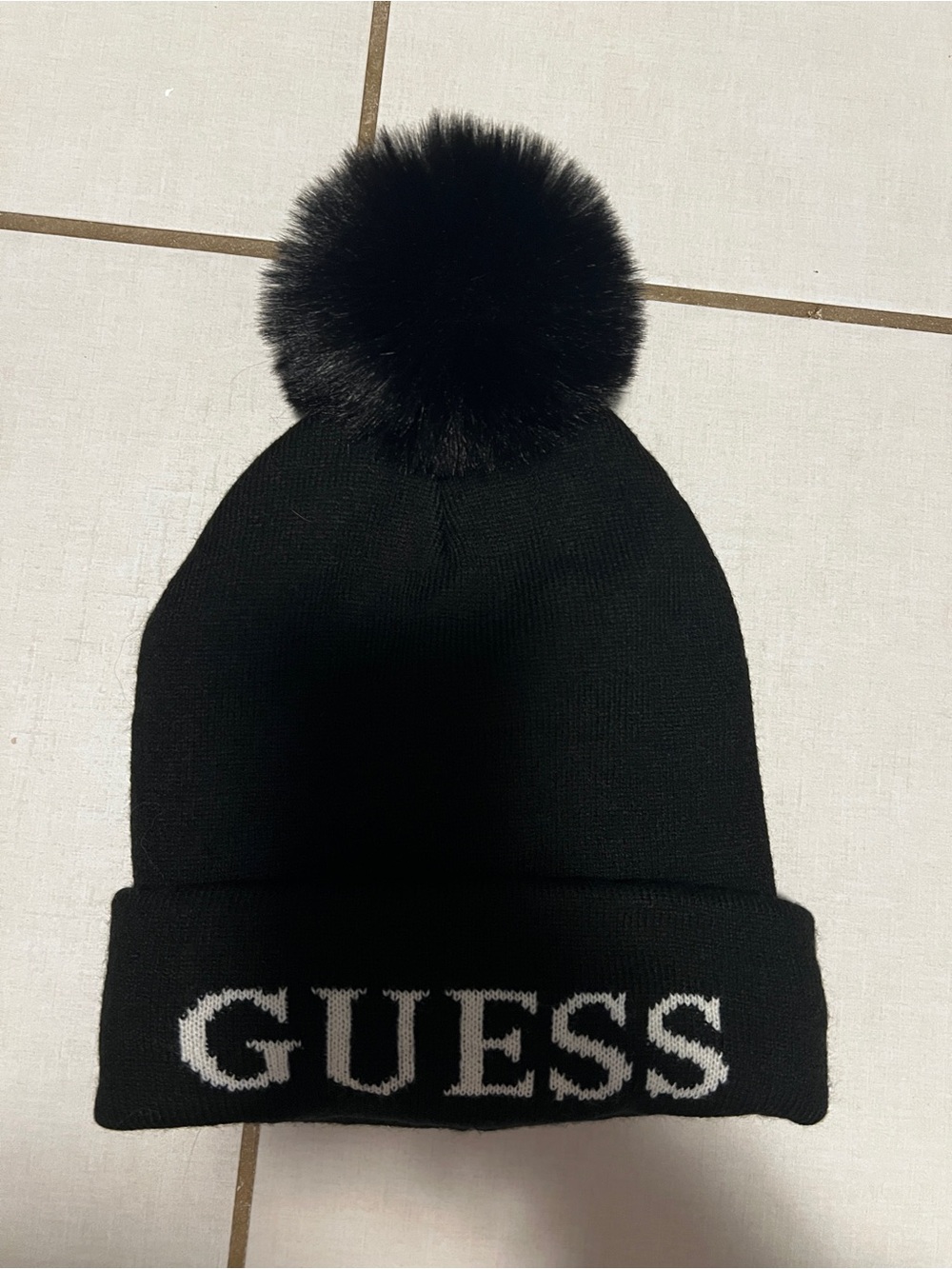 GUESS LIKE NEW Black Knit Beanie with White Logo and Pom
